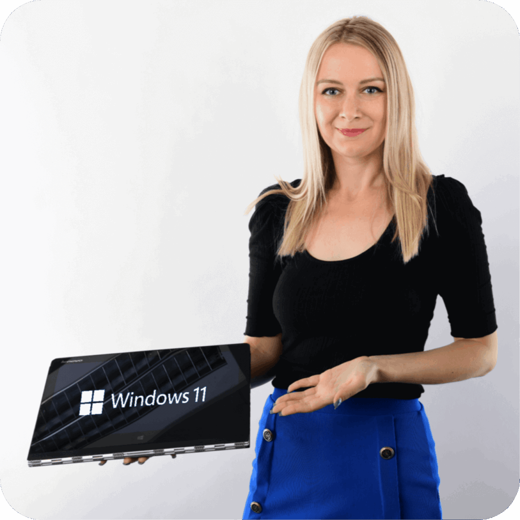 IT specialistka s notebookem Windows 11 – IT Pomoc